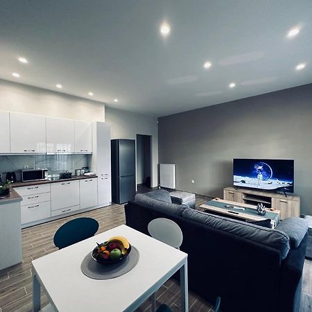 Markópoulon Hodos Luxury Apt Near Ath-Airport מראה חיצוני תמונה